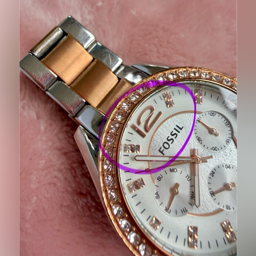 FOSSIL - Riley Women’s Watch in Rose Gold & Silver - Picture 6 of 6